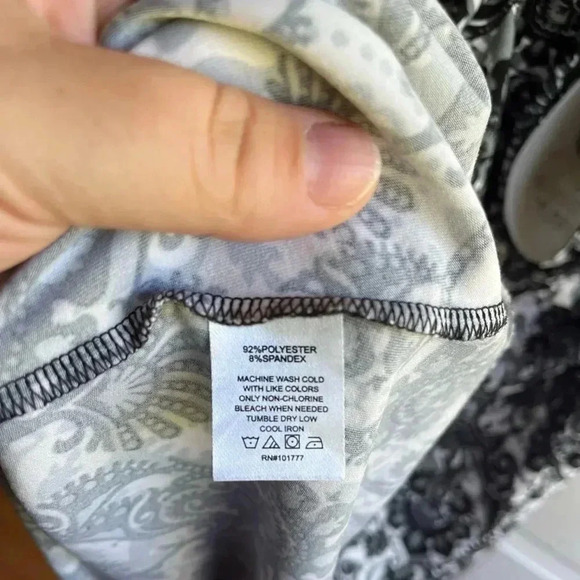 Soybu Women's Black and White Crossover Built In Bra Athletic Dress Small - Picture 7 of 7